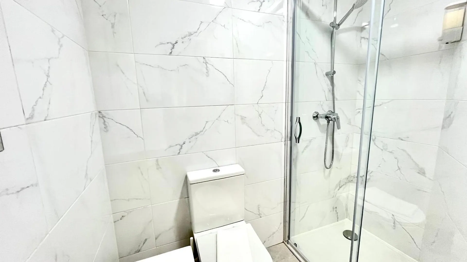 Apartments Center Santos Lisbon 0*,